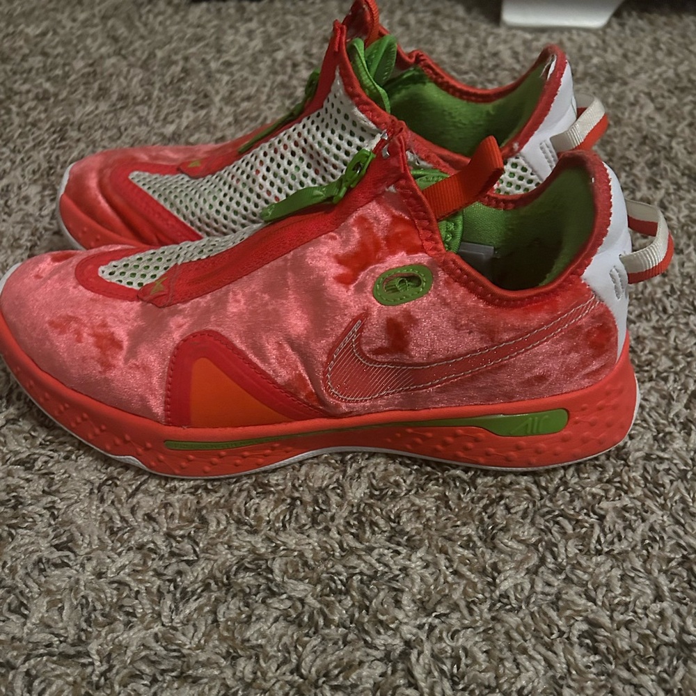 Nike PG 4 Christmas